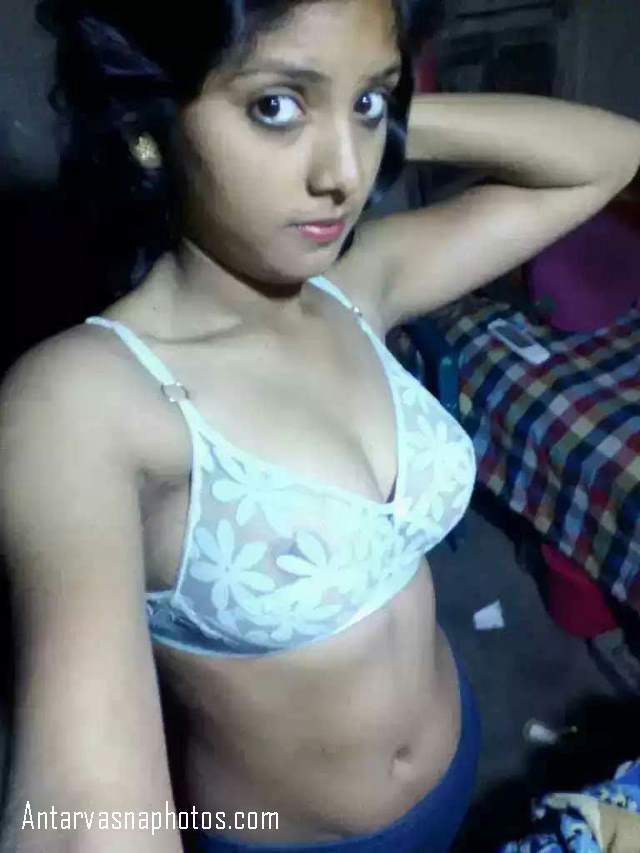 https://pub-5fcdf72a54cd4edbb03ec3edaa415a42.r2.dev/nakedleaks/seductive_images_of_a_female_college_student/4.jpg