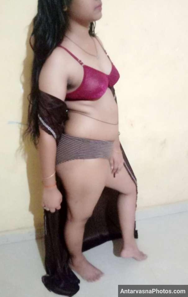 https://pub-5fcdf72a54cd4edbb03ec3edaa415a42.r2.dev/nakedleaks/seductive_images_of_a_hot_desi_wife_in_a_brown_nightgown/9.jpg