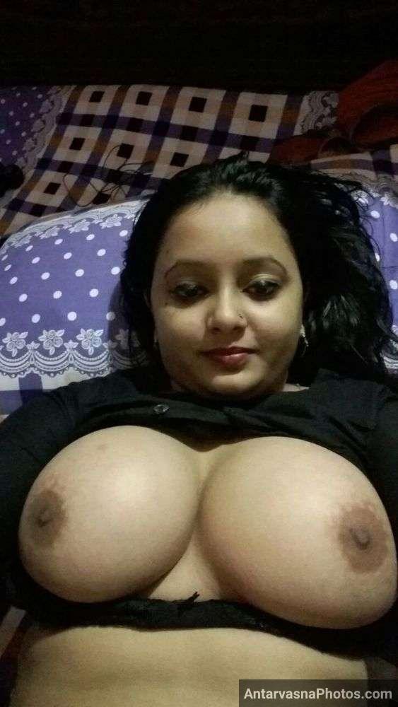 https://pub-5fcdf72a54cd4edbb03ec3edaa415a42.r2.dev/nakedleaks/seductive_images_of_a_rajasthani_marwadi_wife/18.jpg
