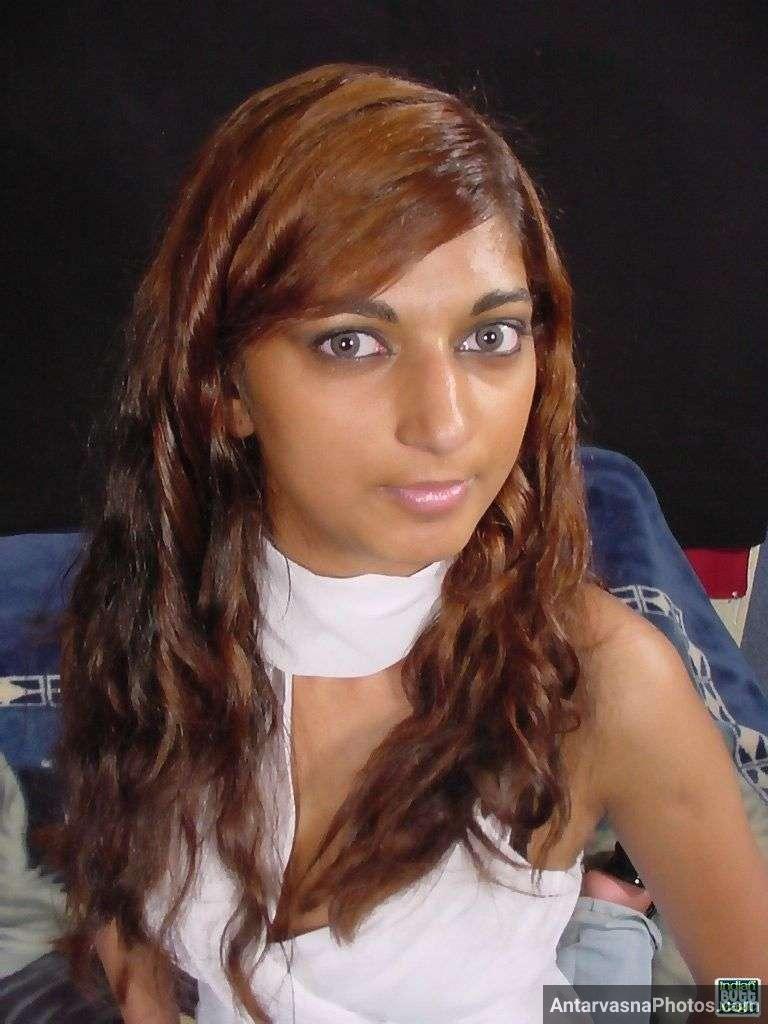 https://pub-5fcdf72a54cd4edbb03ec3edaa415a42.r2.dev/nakedleaks/seductive_images_of_a_sizzling_girl_from_delhi/1.jpg