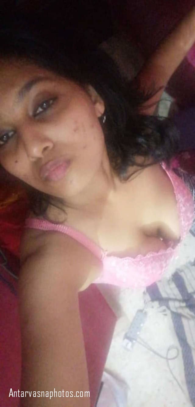 https://pub-5fcdf72a54cd4edbb03ec3edaa415a42.r2.dev/nakedleaks/seductive_images_of_a_topless_woman/1.jpg