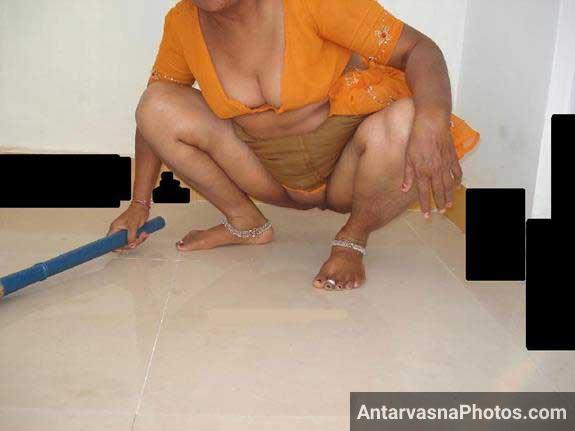 https://pub-5fcdf72a54cd4edbb03ec3edaa415a42.r2.dev/nakedleaks/seductive_images_of_an_experienced_housemaid/4.jpg