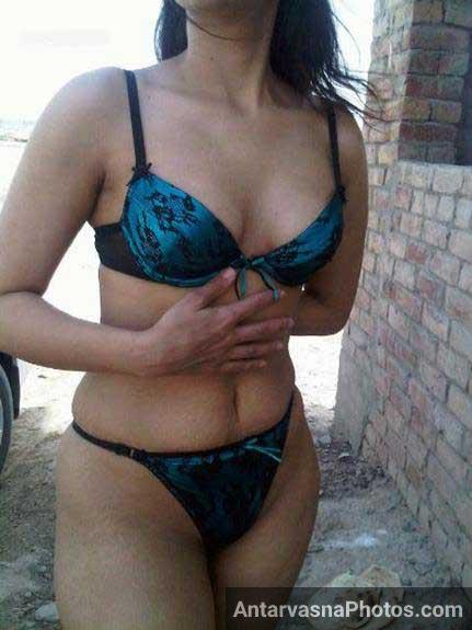 https://pub-5fcdf72a54cd4edbb03ec3edaa415a42.r2.dev/nakedleaks/seductive_images_of_an_overseas_indian_sister-in-law_in_swimwear/3.jpg