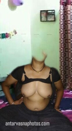 https://pub-5fcdf72a54cd4edbb03ec3edaa415a42.r2.dev/nakedleaks/seductive_images_of_archana_bhabhi's_private_parts/0.jpg
