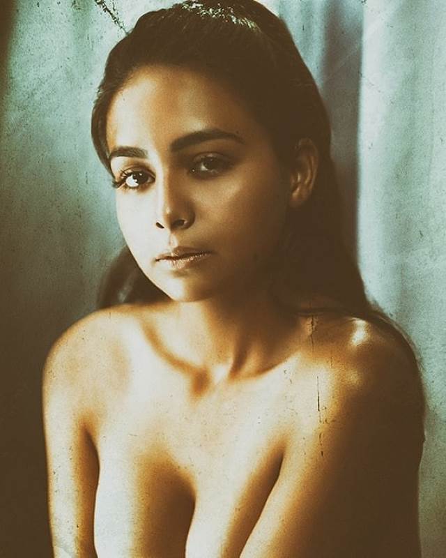 https://pub-5fcdf72a54cd4edbb03ec3edaa415a42.r2.dev/nakedleaks/seductive_images_of_bhojpuri_model_exposed_beauty/8.jpg