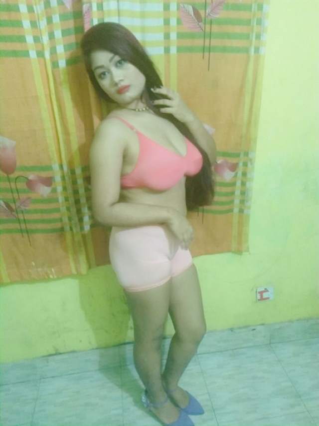 https://pub-5fcdf72a54cd4edbb03ec3edaa415a42.r2.dev/nakedleaks/seductive_images_of_desi_girl_parul_in_hindi/13.jpg