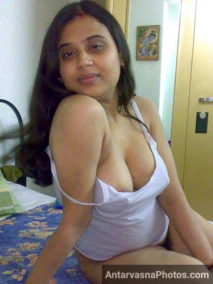 https://pub-5fcdf72a54cd4edbb03ec3edaa415a42.r2.dev/nakedleaks/seductive_images_of_indian_girls_named_shraddha/5.jpg