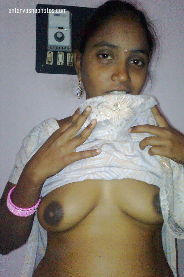 https://pub-5fcdf72a54cd4edbb03ec3edaa415a42.r2.dev/nakedleaks/seductive_images_of_indian_girls_posing_nude/1.jpg