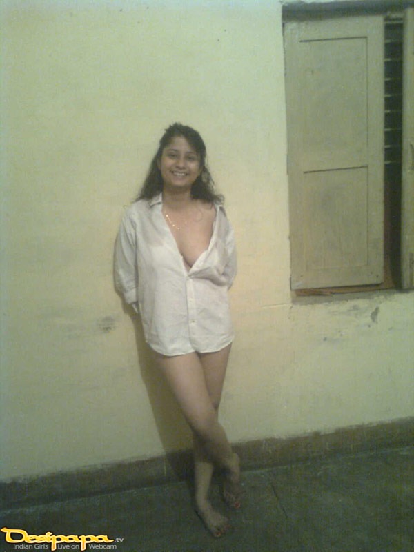 https://pub-5fcdf72a54cd4edbb03ec3edaa415a42.r2.dev/nakedleaks/seductive_images_of_indian_teenager_kavita/0.jpg
