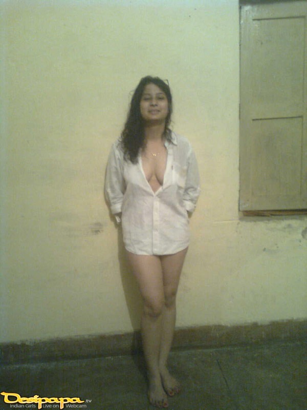 https://pub-5fcdf72a54cd4edbb03ec3edaa415a42.r2.dev/nakedleaks/seductive_images_of_indian_teenager_kavita/2.jpg