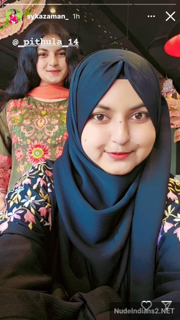 https://pub-5fcdf72a54cd4edbb03ec3edaa415a42.r2.dev/nakedleaks/seductive_images_of_kanpur's_alluring_rukhsar_sheikh/0.jpg