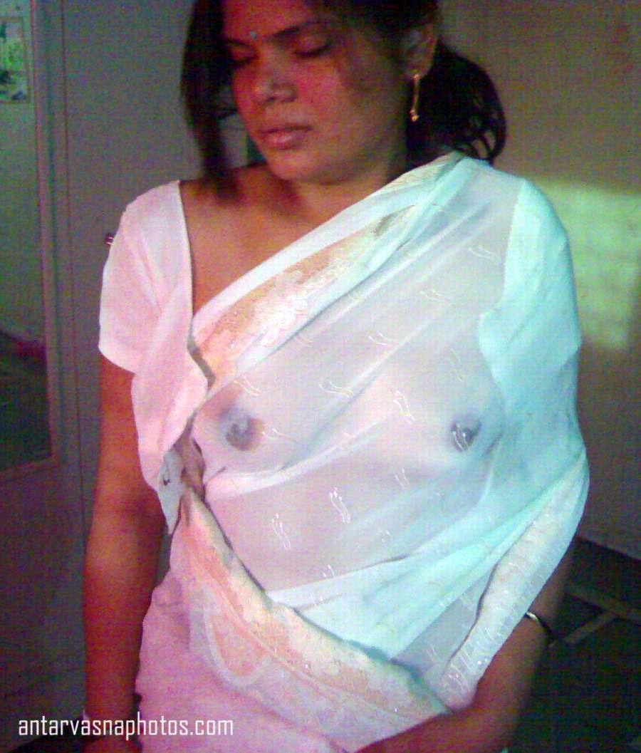 https://pub-5fcdf72a54cd4edbb03ec3edaa415a42.r2.dev/nakedleaks/seductive_images_of_kiran_bhabhi's_bosom/1.jpg