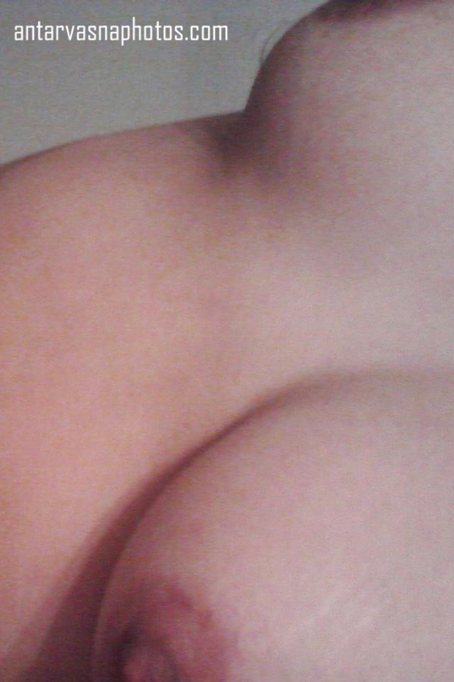 https://pub-5fcdf72a54cd4edbb03ec3edaa415a42.r2.dev/nakedleaks/seductive_images_of_sapna_bhabhi's_boobs_and_pussy/4.jpg
