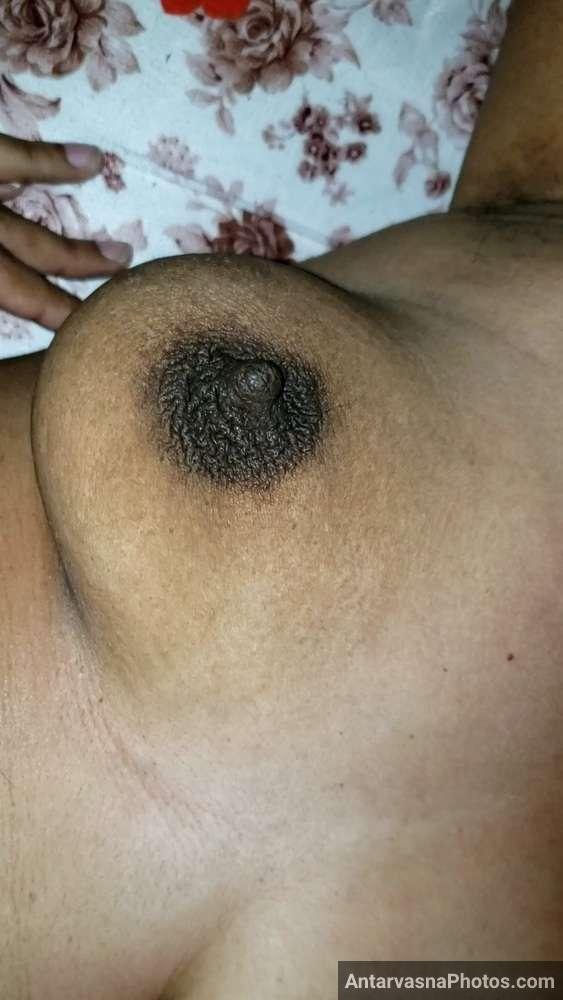https://pub-5fcdf72a54cd4edbb03ec3edaa415a42.r2.dev/nakedleaks/seductive_indian_aunt_and_nephew_xxx_photo_session/3.jpg