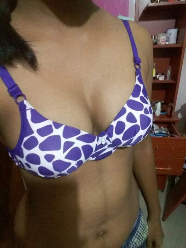 https://pub-5fcdf72a54cd4edbb03ec3edaa415a42.r2.dev/nakedleaks/seductive_indian_bhabhi_saree_picture/17.jpg