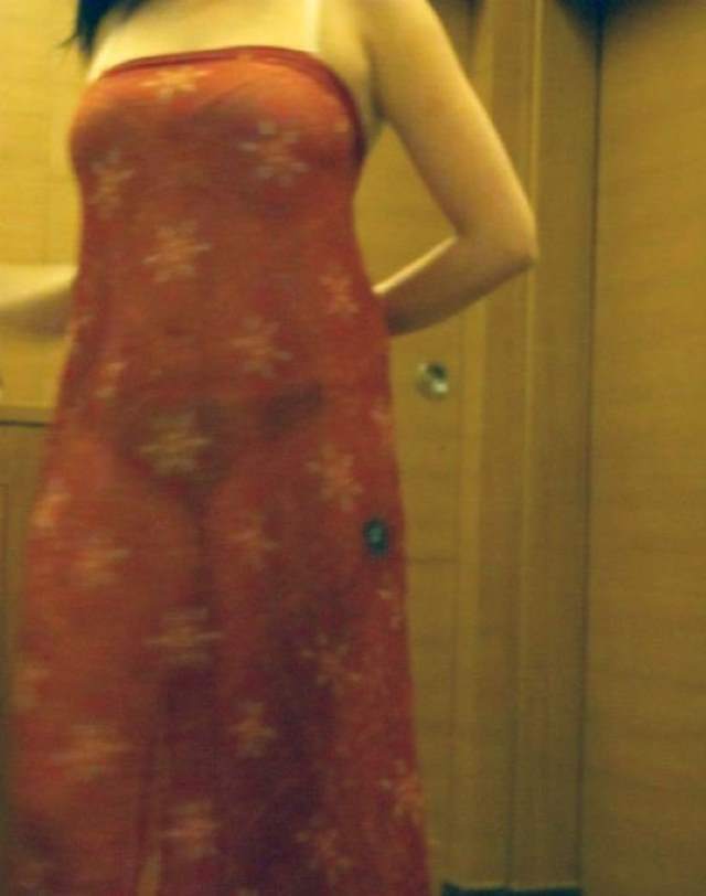 https://pub-5fcdf72a54cd4edbb03ec3edaa415a42.r2.dev/nakedleaks/seductive_indian_bhabhi_saree_picture/30.jpg