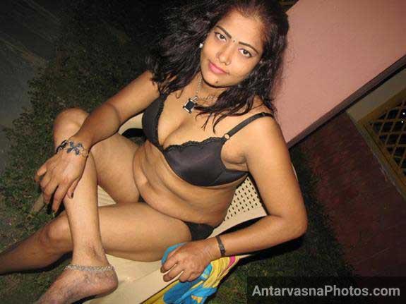 https://pub-5fcdf72a54cd4edbb03ec3edaa415a42.r2.dev/nakedleaks/seductive_indian_escort_rajbala's_sensual_poses/8.jpg