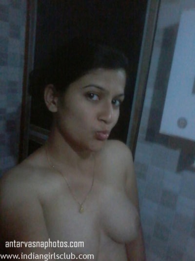 Seductive Indian girl flaunting her firm Indian breasts and private parts
