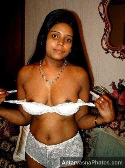 https://pub-5fcdf72a54cd4edbb03ec3edaa415a42.r2.dev/nakedleaks/seductive_indian_girl_with_beautiful_breasts/3.jpg
