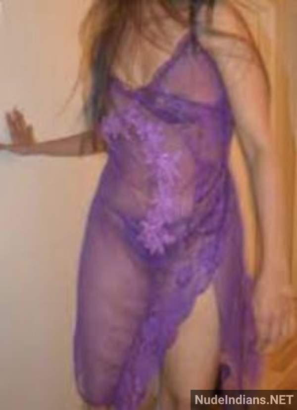 https://pub-5fcdf72a54cd4edbb03ec3edaa415a42.r2.dev/nakedleaks/seductive_indian_girls_in_bra_panty_exposed/4.jpg