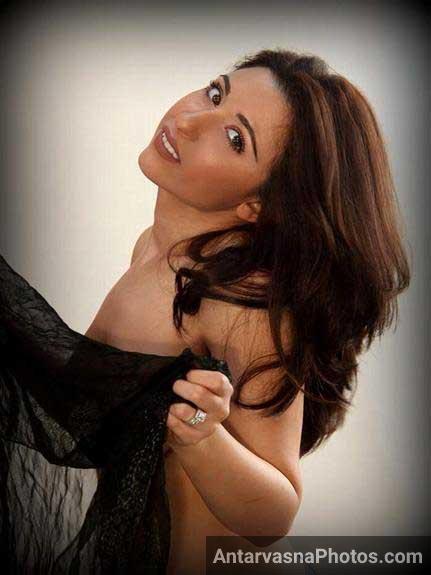 https://pub-5fcdf72a54cd4edbb03ec3edaa415a42.r2.dev/nakedleaks/seductive_indian_ladies_with_appealing_attributes/2.jpg