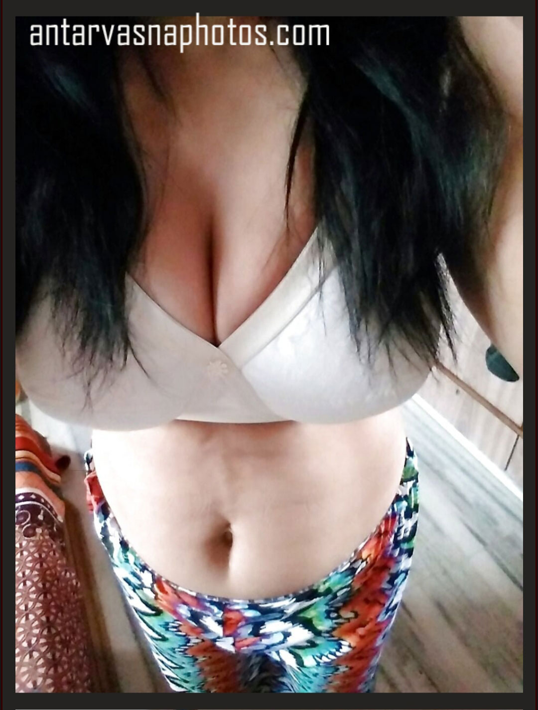 https://pub-5fcdf72a54cd4edbb03ec3edaa415a42.r2.dev/nakedleaks/seductive_indian_lady_rina's_alluring_bosoms/0.jpg