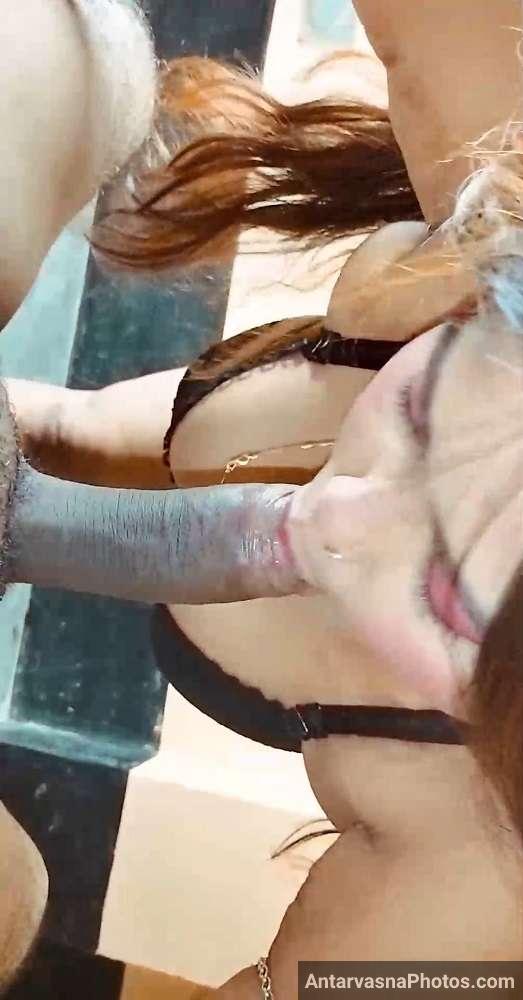 https://pub-5fcdf72a54cd4edbb03ec3edaa415a42.r2.dev/nakedleaks/seductive_indian_milf's_intimate_photo_collection/5.jpg