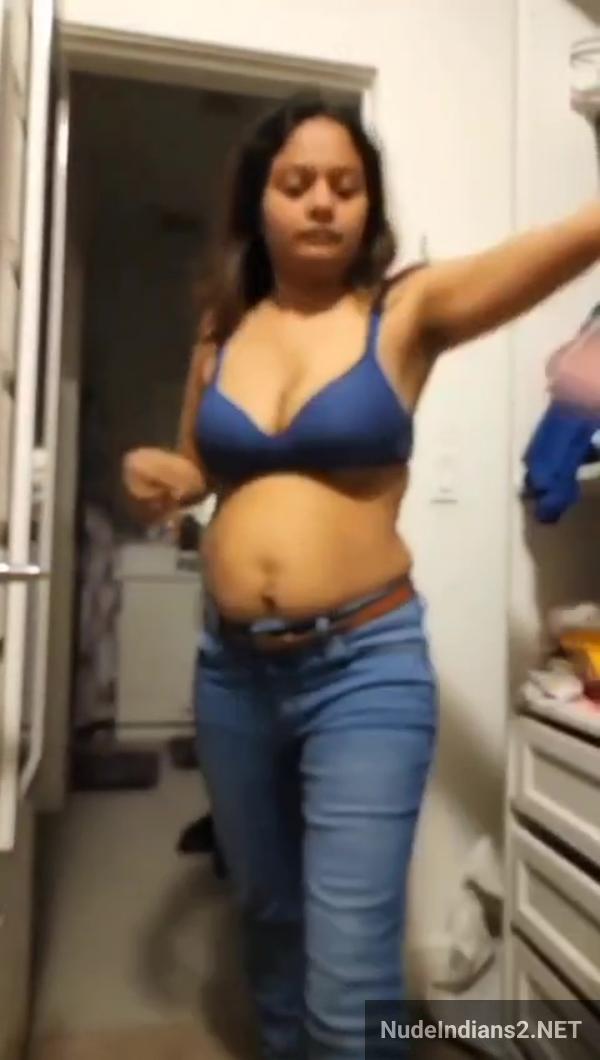 https://pub-5fcdf72a54cd4edbb03ec3edaa415a42.r2.dev/nakedleaks/seductive_indian_muslim_lady_in_pink_–_intimate_self-portrait/27.jpg