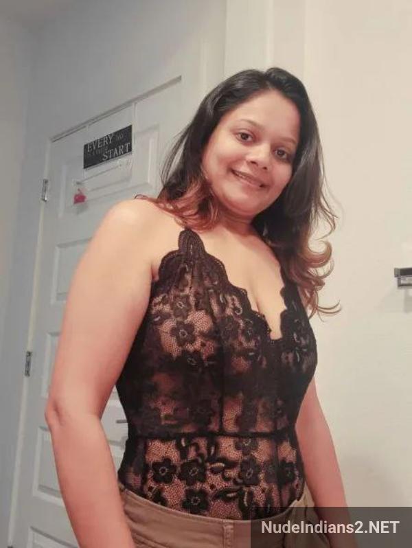 https://pub-5fcdf72a54cd4edbb03ec3edaa415a42.r2.dev/nakedleaks/seductive_indian_muslim_lady_in_pink_–_intimate_self-portrait/9.jpg