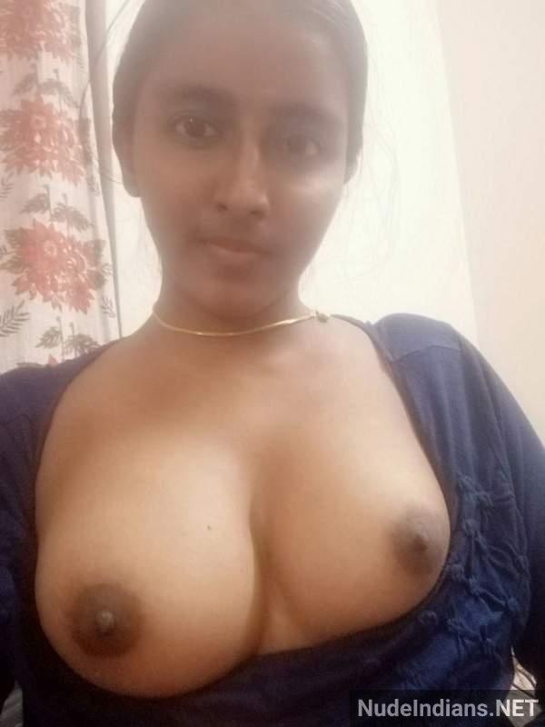 https://pub-5fcdf72a54cd4edbb03ec3edaa415a42.r2.dev/nakedleaks/seductive_indian_women_flaunting_their_alluring_attributes/22.jpg
