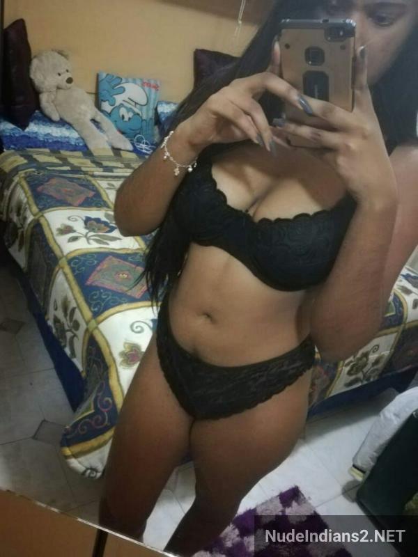 https://pub-5fcdf72a54cd4edbb03ec3edaa415a42.r2.dev/nakedleaks/seductive_keerthy_reveals_her_ample_bosom_in_lingerie/12.jpg