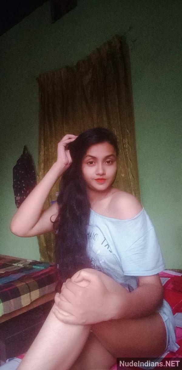 https://pub-5fcdf72a54cd4edbb03ec3edaa415a42.r2.dev/nakedleaks/seductive_kerala_girl_reveals_petite_assets_in_alluring_poses_for_boyfriend/33.jpg