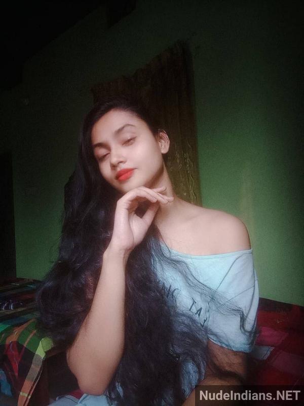 https://pub-5fcdf72a54cd4edbb03ec3edaa415a42.r2.dev/nakedleaks/seductive_kerala_girl_reveals_petite_assets_in_alluring_poses_for_boyfriend/7.jpg