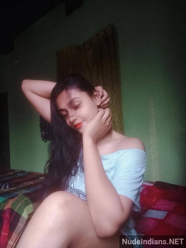 https://pub-5fcdf72a54cd4edbb03ec3edaa415a42.r2.dev/nakedleaks/seductive_kerala_girl_reveals_petite_assets_in_alluring_poses_for_boyfriend/9.jpg