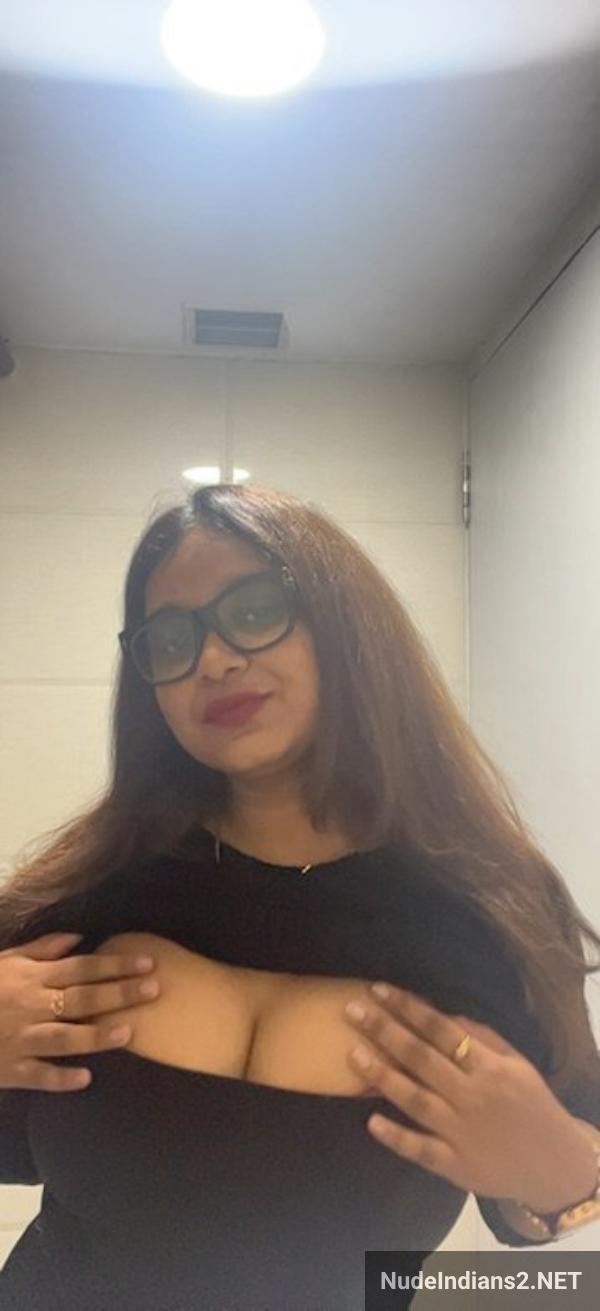 https://pub-5fcdf72a54cd4edbb03ec3edaa415a42.r2.dev/nakedleaks/seductive_marathi_housewife_namrata_revealing_her_naked_body/10.jpg