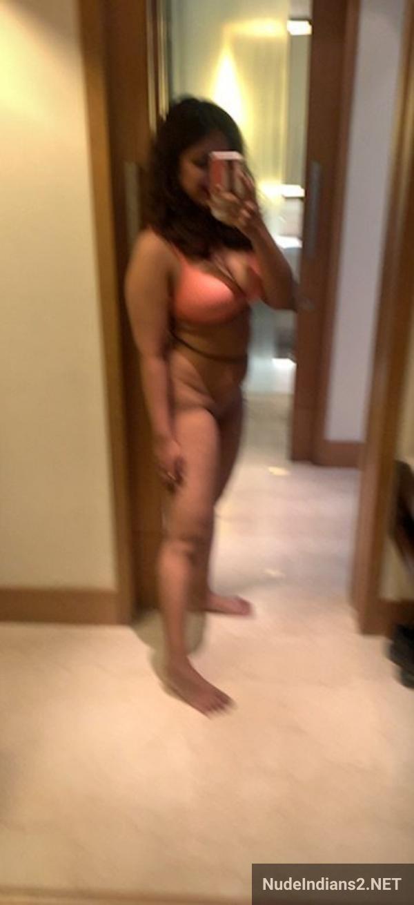 https://pub-5fcdf72a54cd4edbb03ec3edaa415a42.r2.dev/nakedleaks/seductive_marathi_housewife_namrata_revealing_her_naked_body/11.jpg