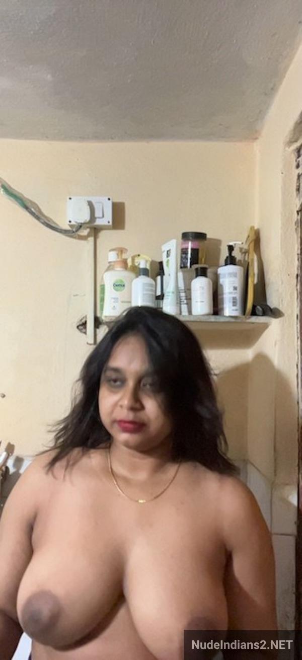 https://pub-5fcdf72a54cd4edbb03ec3edaa415a42.r2.dev/nakedleaks/seductive_marathi_housewife_namrata_revealing_her_naked_body/29.jpg