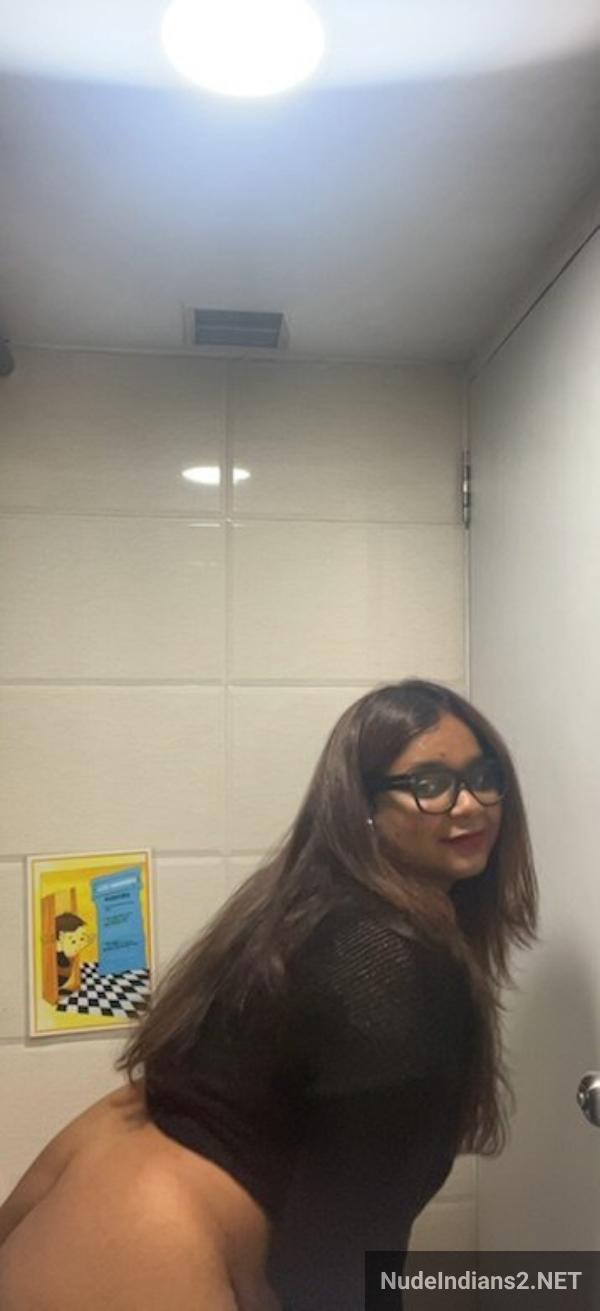 https://pub-5fcdf72a54cd4edbb03ec3edaa415a42.r2.dev/nakedleaks/seductive_marathi_housewife_namrata_revealing_her_naked_body/5.jpg