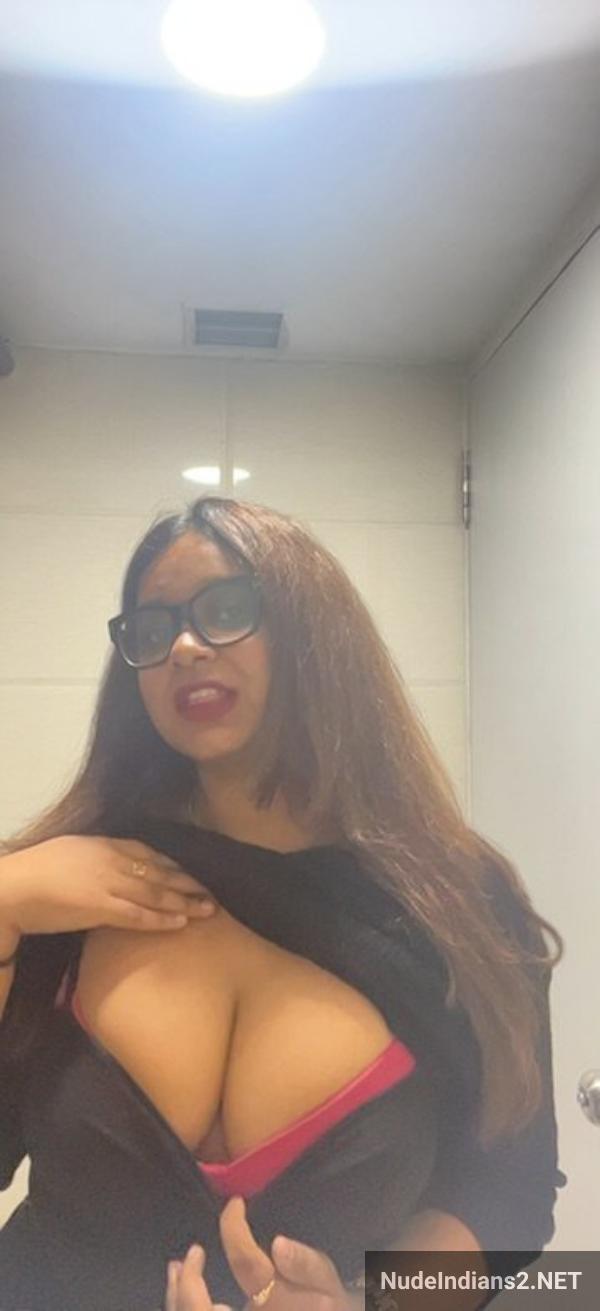https://pub-5fcdf72a54cd4edbb03ec3edaa415a42.r2.dev/nakedleaks/seductive_marathi_housewife_namrata_revealing_her_naked_body/6.jpg