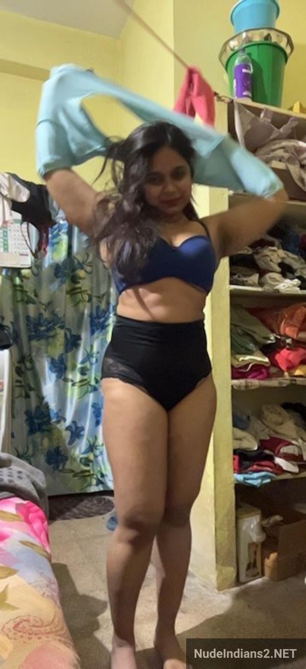 https://pub-5fcdf72a54cd4edbb03ec3edaa415a42.r2.dev/nakedleaks/seductive_marathi_housewife_namrata_revealing_her_naked_body/67.jpg