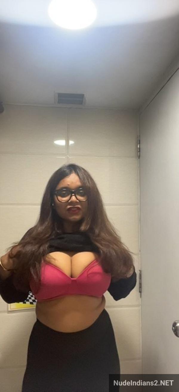 https://pub-5fcdf72a54cd4edbb03ec3edaa415a42.r2.dev/nakedleaks/seductive_marathi_housewife_namrata_revealing_her_naked_body/7.jpg