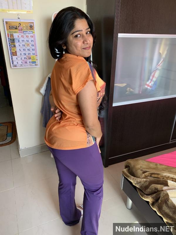 https://pub-5fcdf72a54cd4edbb03ec3edaa415a42.r2.dev/nakedleaks/seductive_marathi_woman_kalpana_seducing_partner_in_bed_with_lingerie/8.jpg