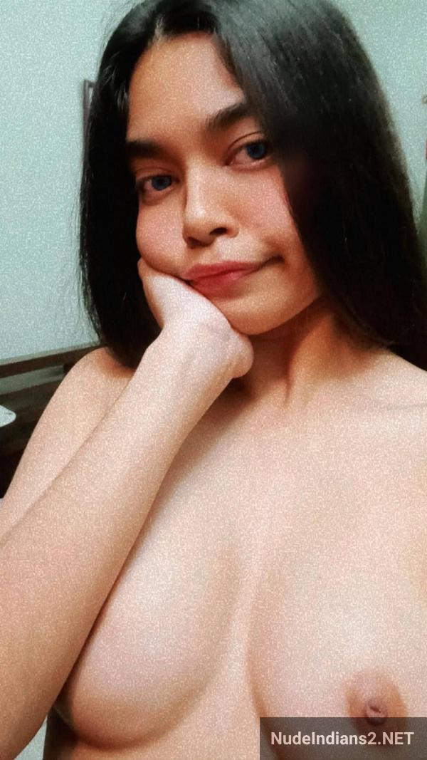 https://pub-5fcdf72a54cd4edbb03ec3edaa415a42.r2.dev/nakedleaks/seductive_mumbai_teen_shivani_shares_revealing_selfies_for_mature_audience/54.jpg