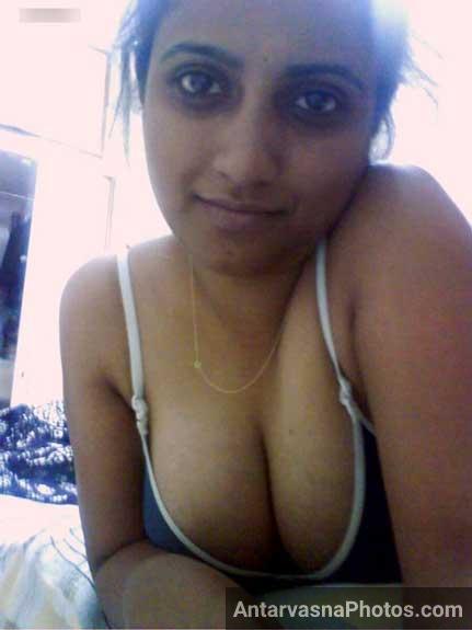 https://pub-5fcdf72a54cd4edbb03ec3edaa415a42.r2.dev/nakedleaks/seductive_neelam_bhabhi's_naked_photos/0.jpg