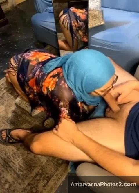 https://pub-5fcdf72a54cd4edbb03ec3edaa415a42.r2.dev/nakedleaks/seductive_nri_muslim_woman_intimate_images/3.jpg