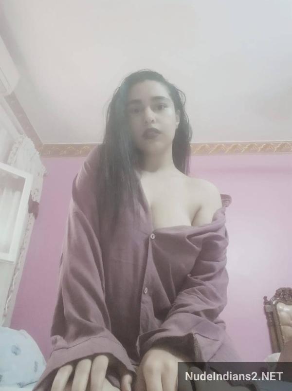 https://pub-5fcdf72a54cd4edbb03ec3edaa415a42.r2.dev/nakedleaks/seductive_nri_wife_khushi_shaikh's_revealing_selfies/1.jpg