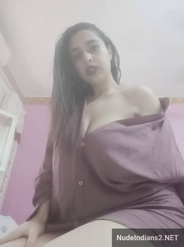https://pub-5fcdf72a54cd4edbb03ec3edaa415a42.r2.dev/nakedleaks/seductive_nri_wife_khushi_shaikh's_revealing_selfies/2.jpg