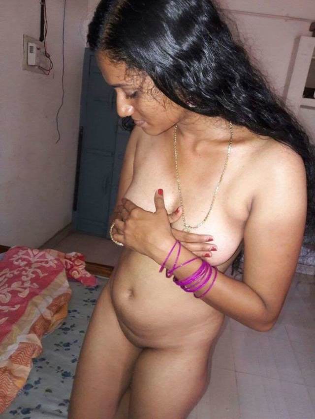 https://pub-5fcdf72a54cd4edbb03ec3edaa415a42.r2.dev/nakedleaks/seductive_partner's_playful_hot_nude_pictures/26.jpg