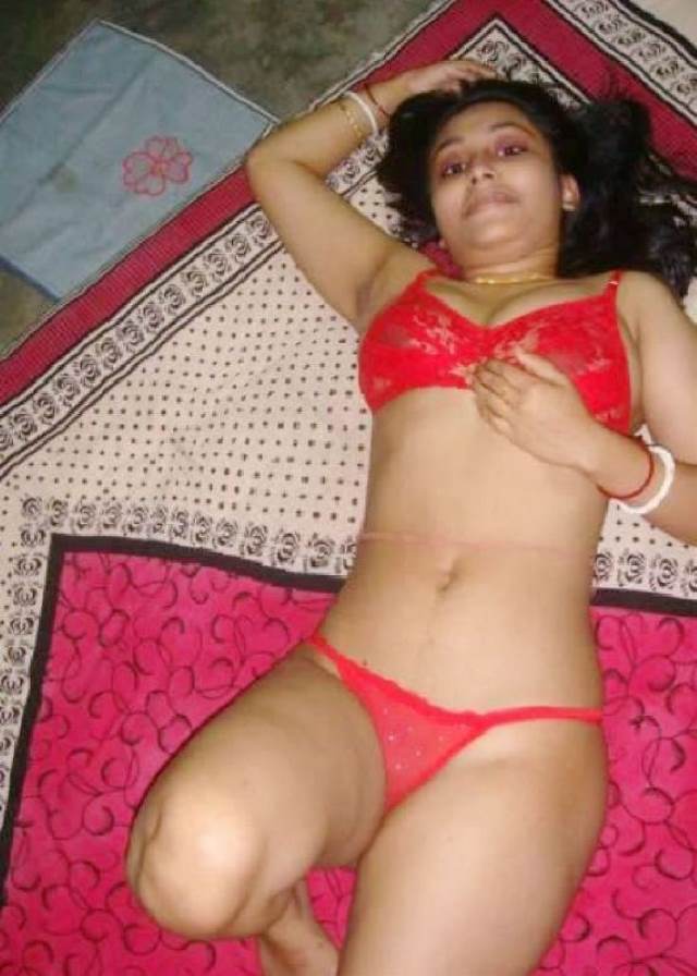 https://pub-5fcdf72a54cd4edbb03ec3edaa415a42.r2.dev/nakedleaks/seductive_partner's_playful_hot_nude_pictures/27.jpg