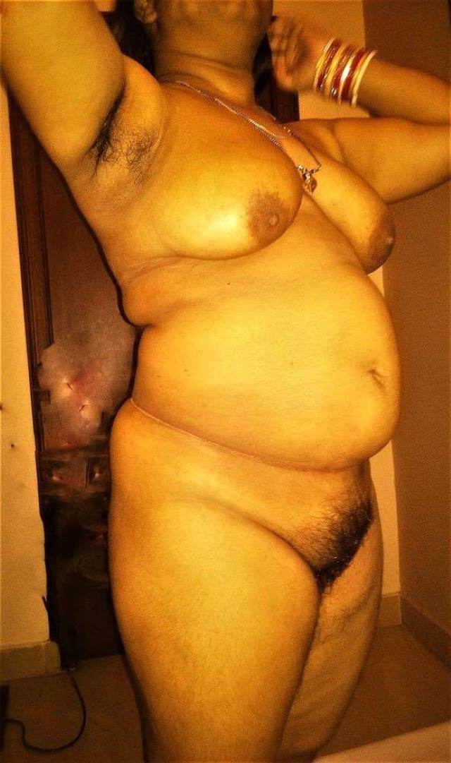 https://pub-5fcdf72a54cd4edbb03ec3edaa415a42.r2.dev/nakedleaks/seductive_partner's_playful_hot_nude_pictures/28.jpg